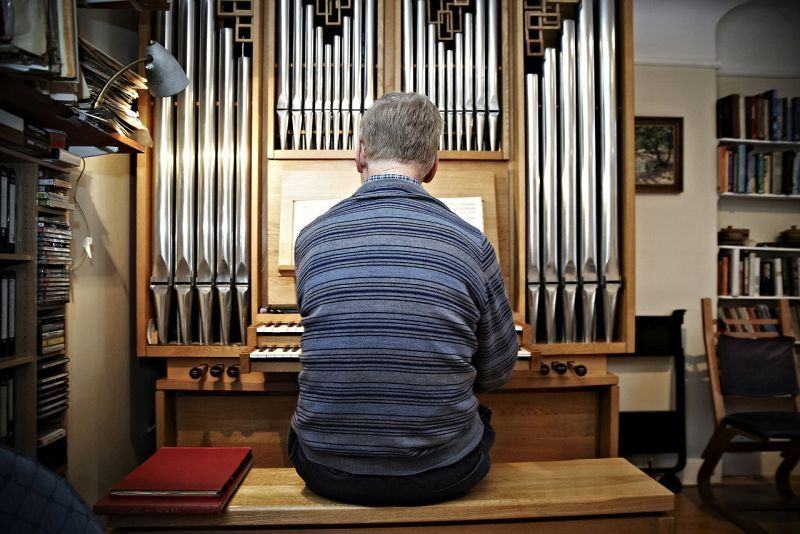 Se fosse você, não daria as costas para a riquíssima música para órgão. De Bach e de outros compositores