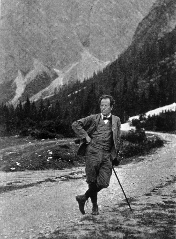 Gustav Mahler (1860-1911): Sinfonia Nº 7 (Dudamel)