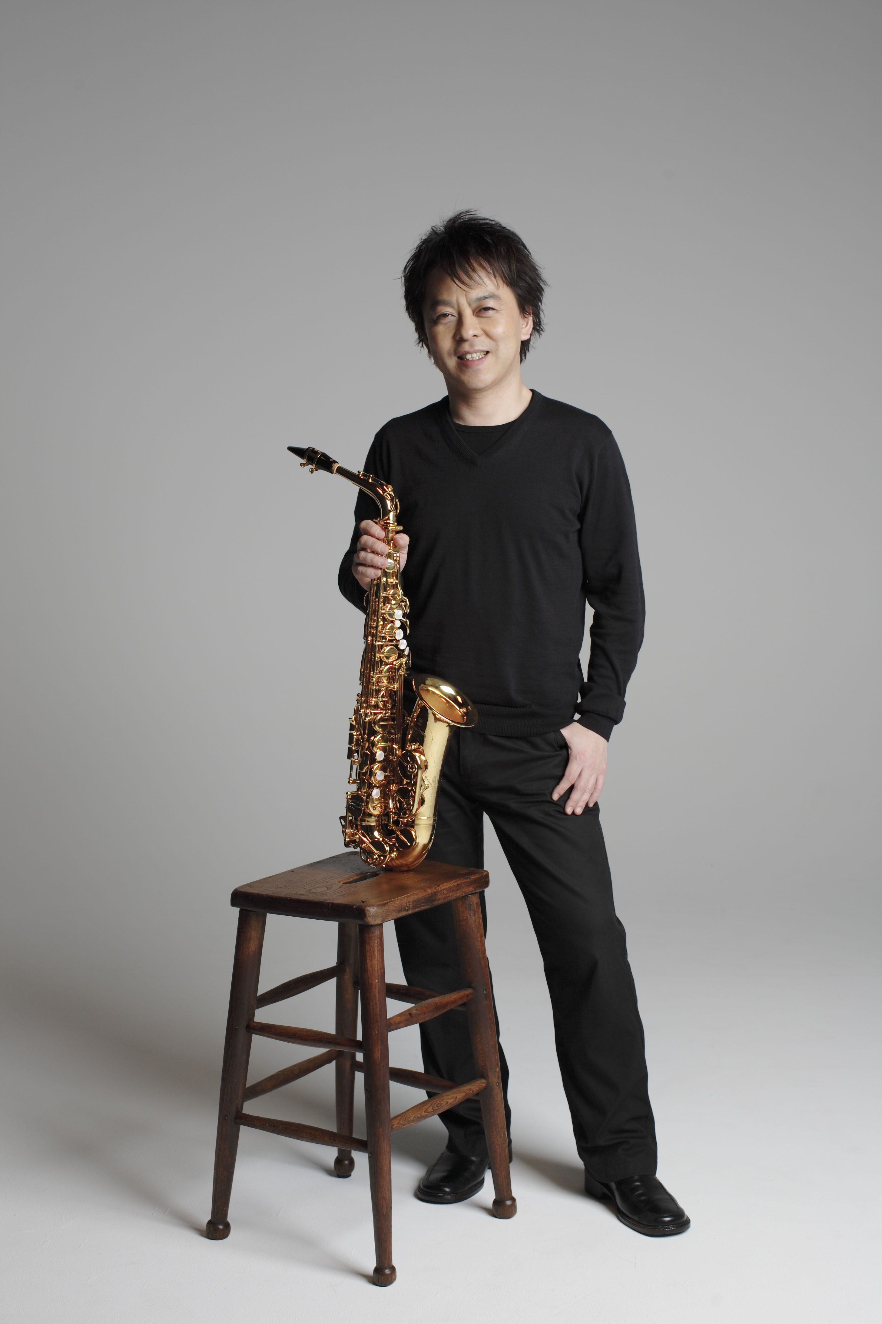 Takashi Yoshimatsu (1953): Concerto para saxofone e orquestra “Cyberbird”, Sinfonia Nº 3 – Nobuya Sugawa