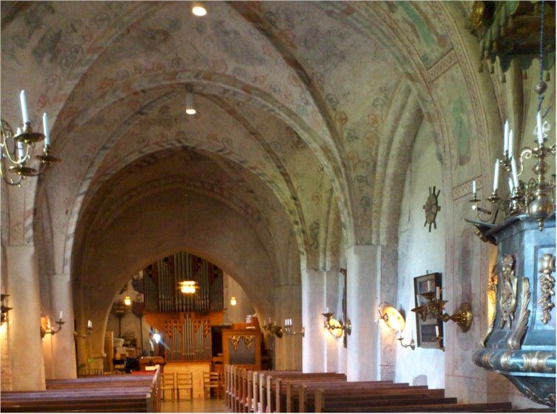 Dentro da Spånga Church, Stockholm, Sweden.