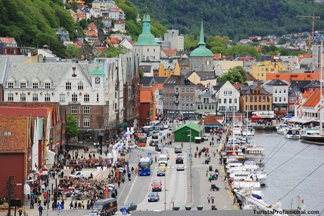 Vista de Bergen, onde nasceu Grieg e Karl Ove Knausgård